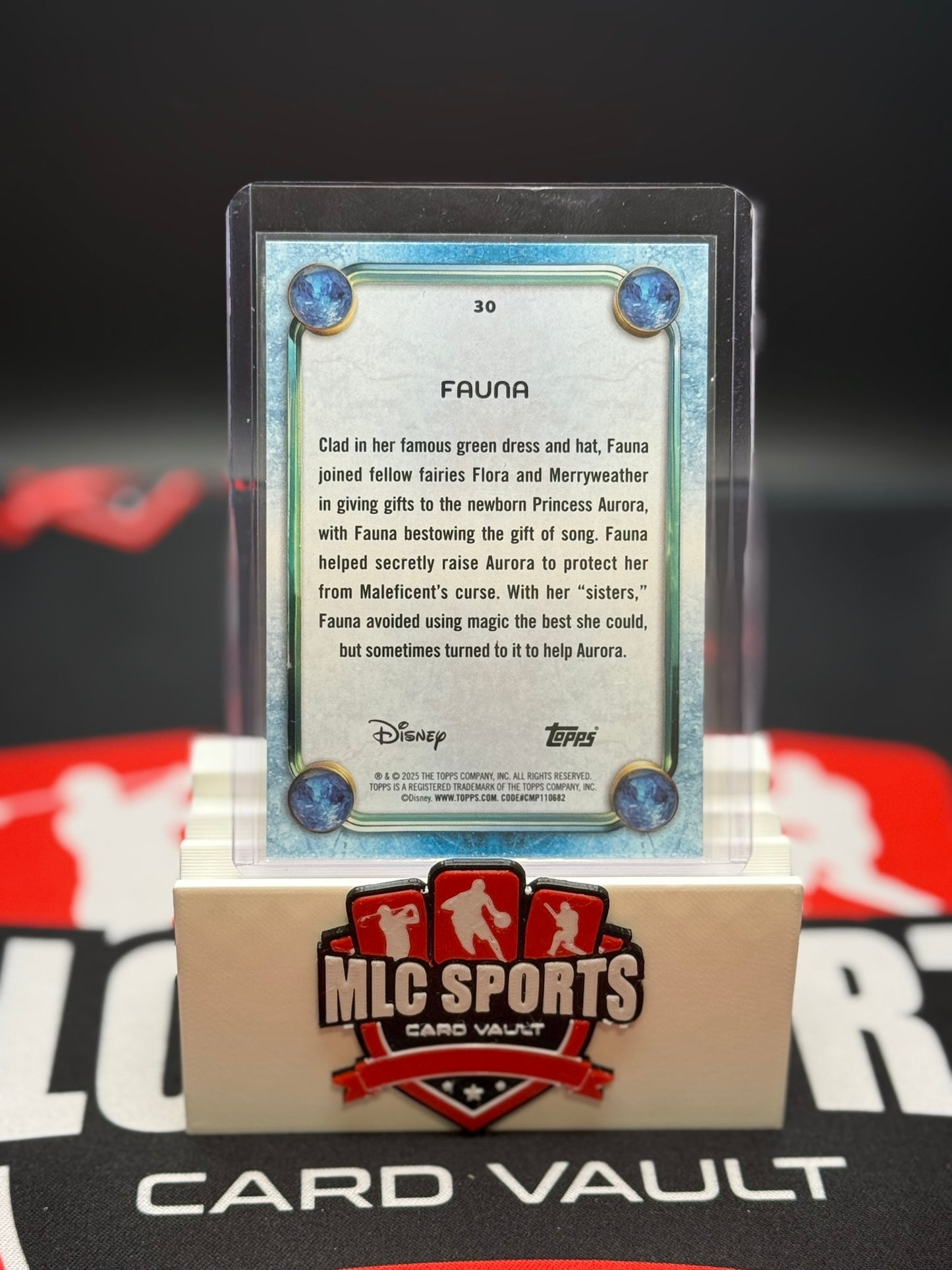 Fauna Disney 100 Topps Card – Sleeping Beauty Holofoil